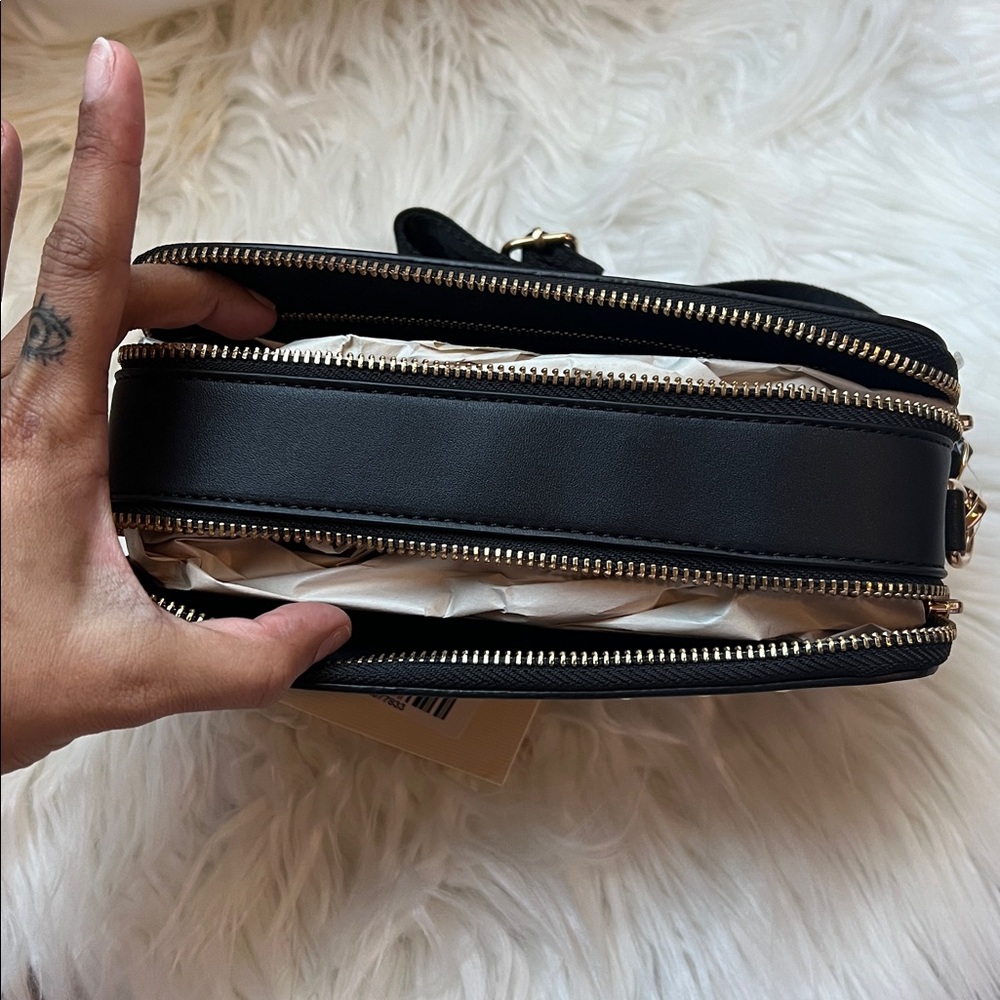 5/$35 New With Tags Valentino Orlandi black crossbody bag. Retails $280.00 - Picture 9 of 11